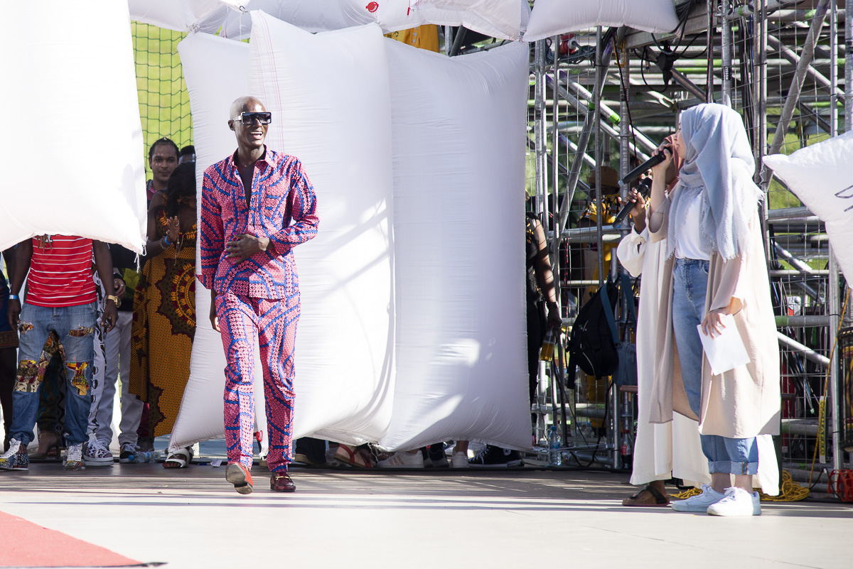 Papis Loveday bei der Fashionshow im Olympiapark München