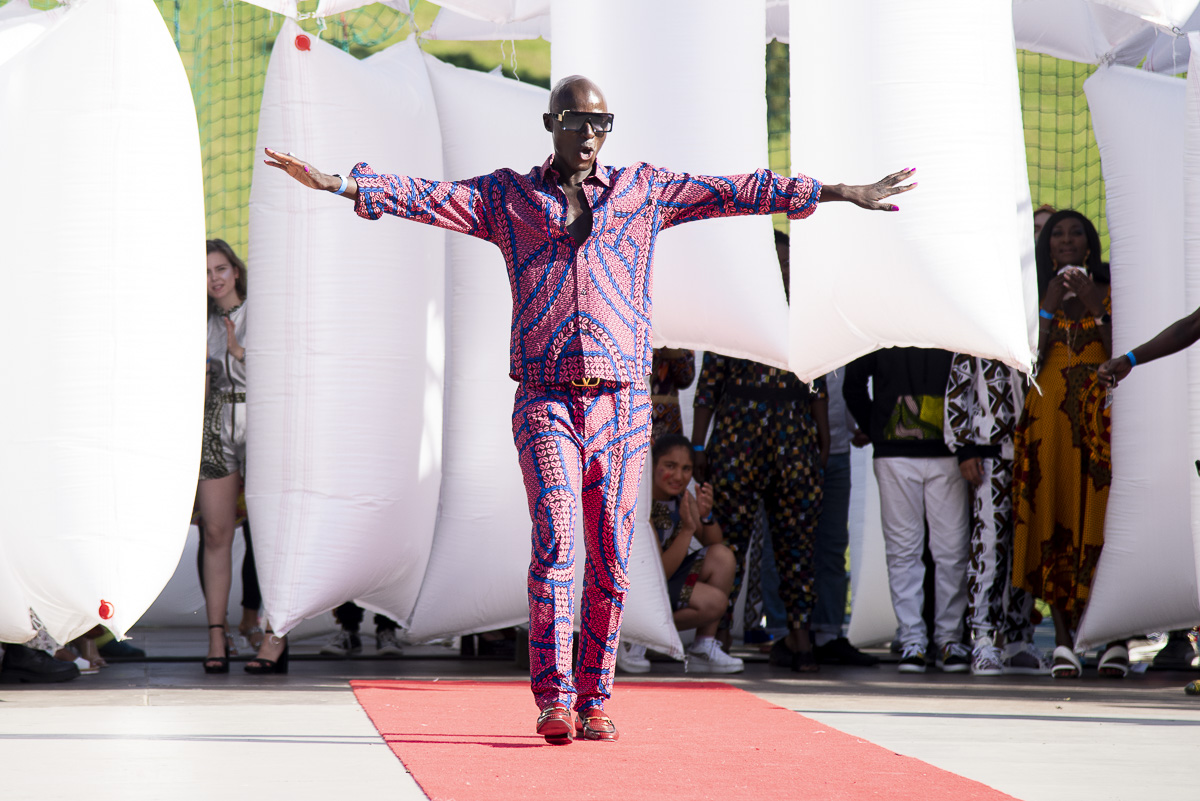 Papis Loveday bei der Fashionshow im Olympiapark München