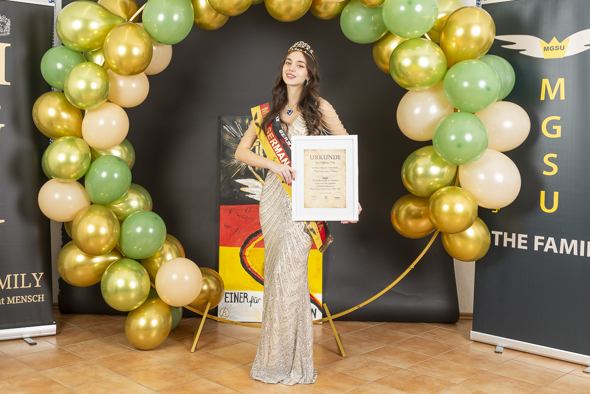 Fotoshooting mit Eleftheria Nika im Fotostudio